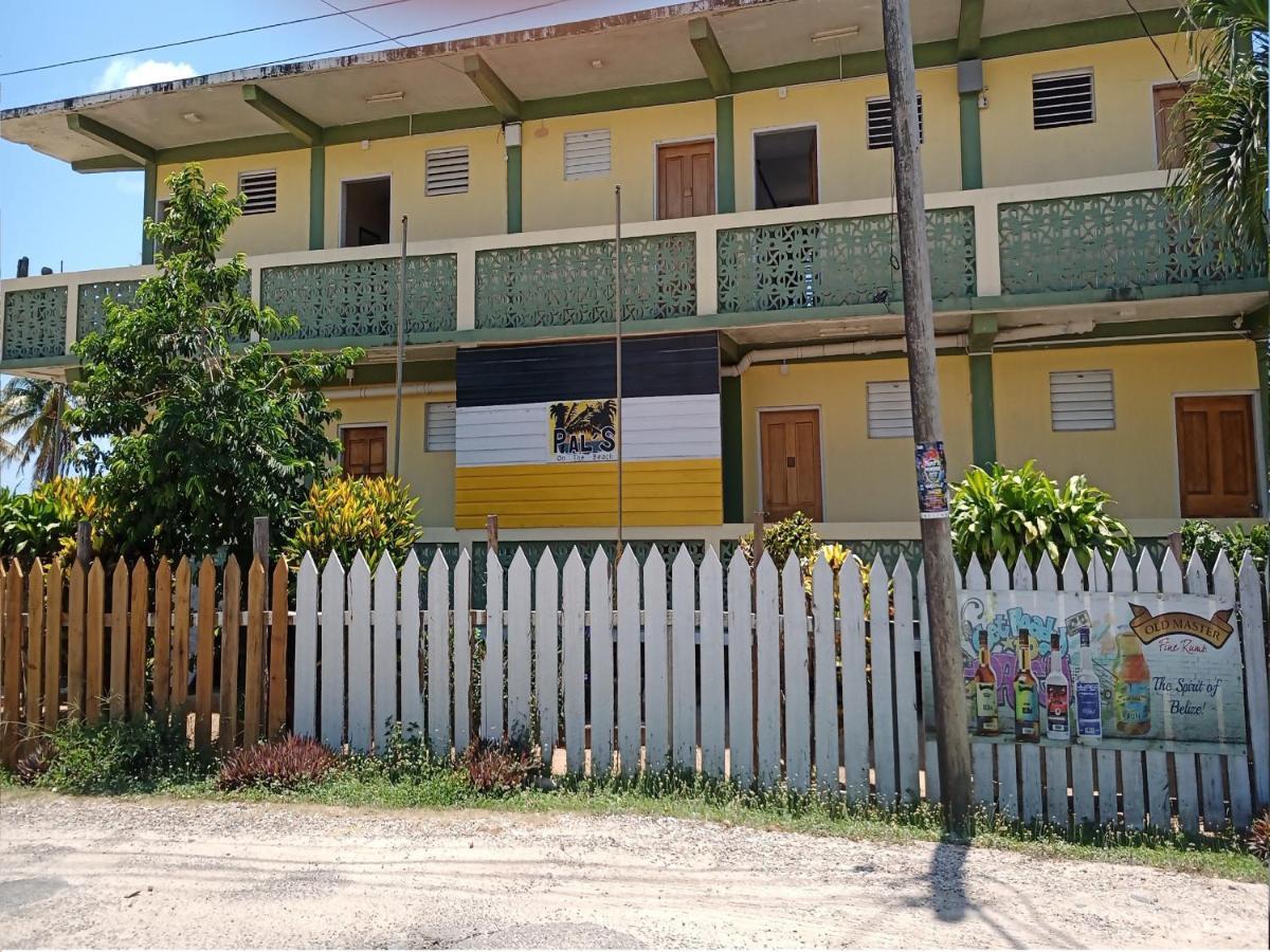 Pal'S On The Beach - Dangriga, Belize Exteriör bild
