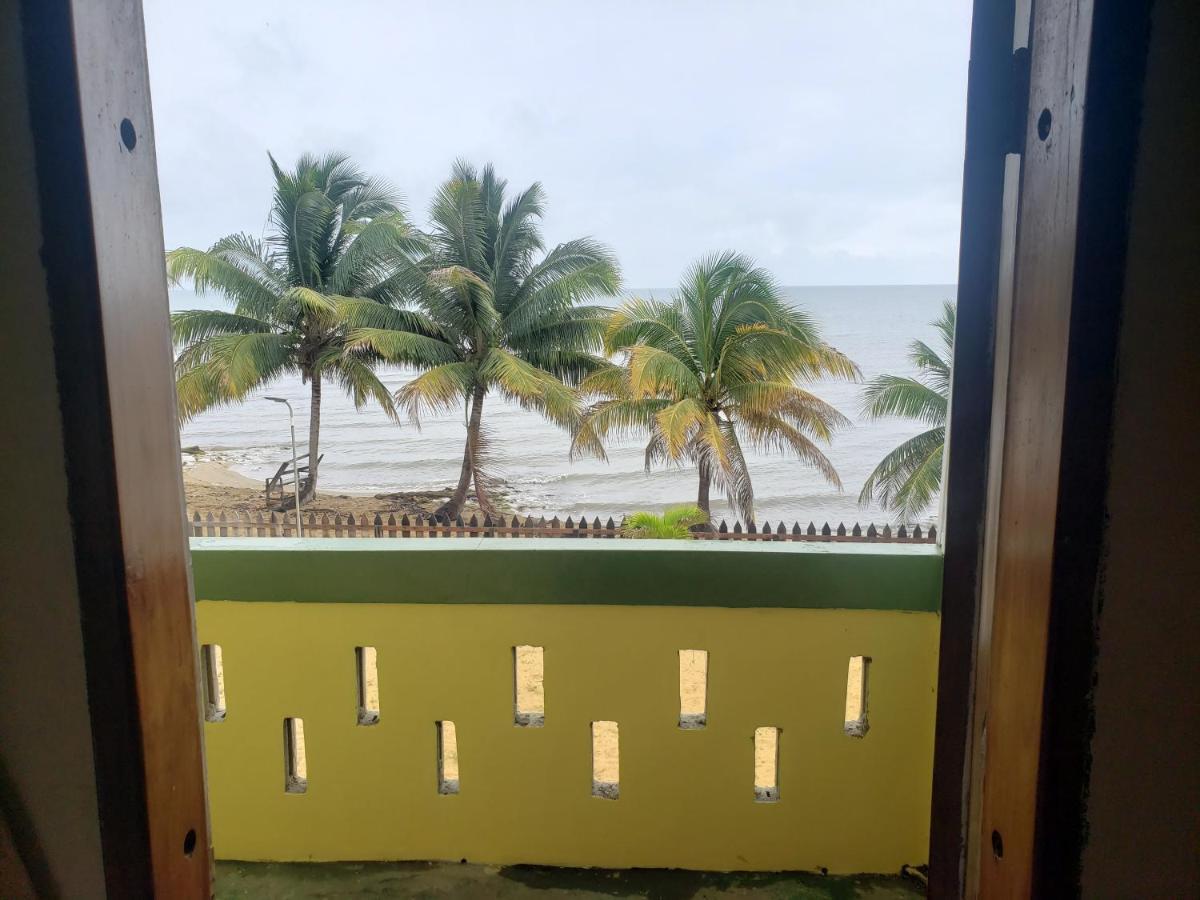 Pal'S On The Beach - Dangriga, Belize Exteriör bild