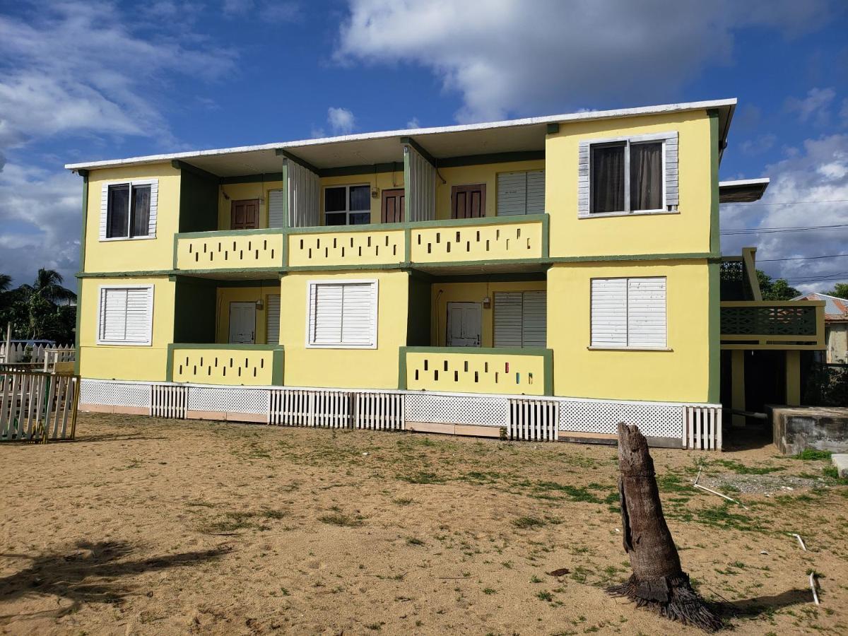 Pal'S On The Beach - Dangriga, Belize Exteriör bild